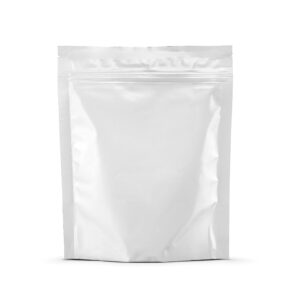 Empaque tipo pouch para cacao en polvo premium sobre fondo blanco
